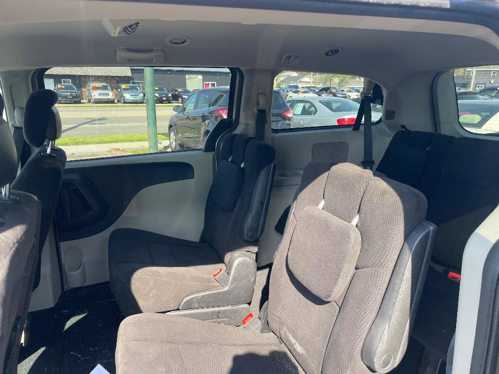 Used 2013 Dodge Grand Caravan SE image 10