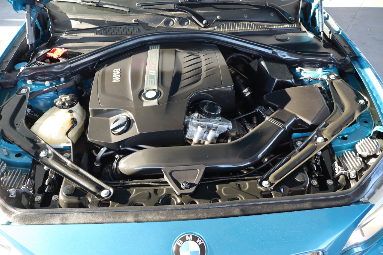 Used 2017 BMW M2 image 44