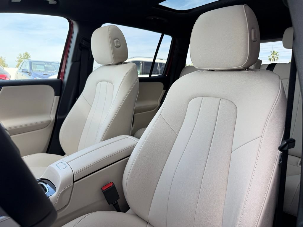 New 2026 Mercedes-Benz GLB 250 image 12