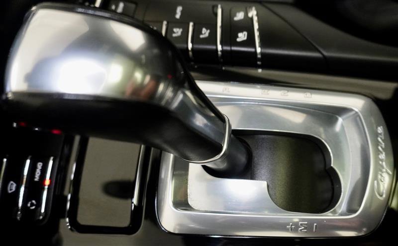 Used 2013 Porsche Cayenne S AWD/4WD image 24
