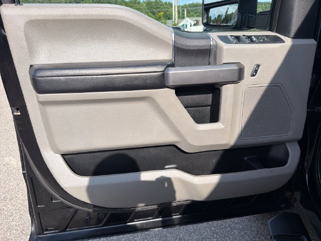 Used 2021 Ford F250 XLT w/ Snow Plow Prep Package AWD/4WD image 11