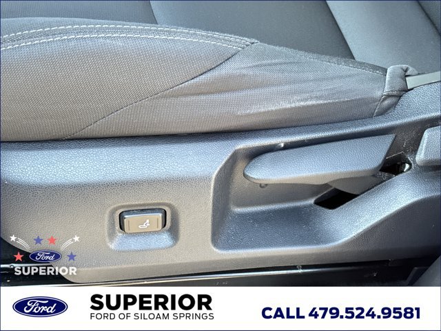 Used 2026 Toyota Tacoma SR5 AWD/4WD image 15