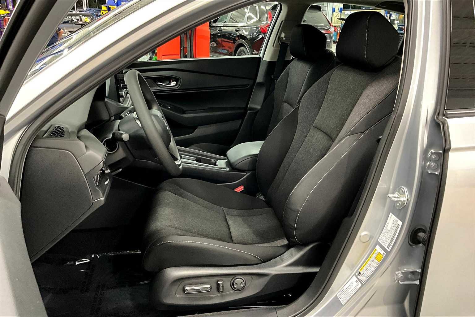 Used 2024 Honda Accord EX image 7