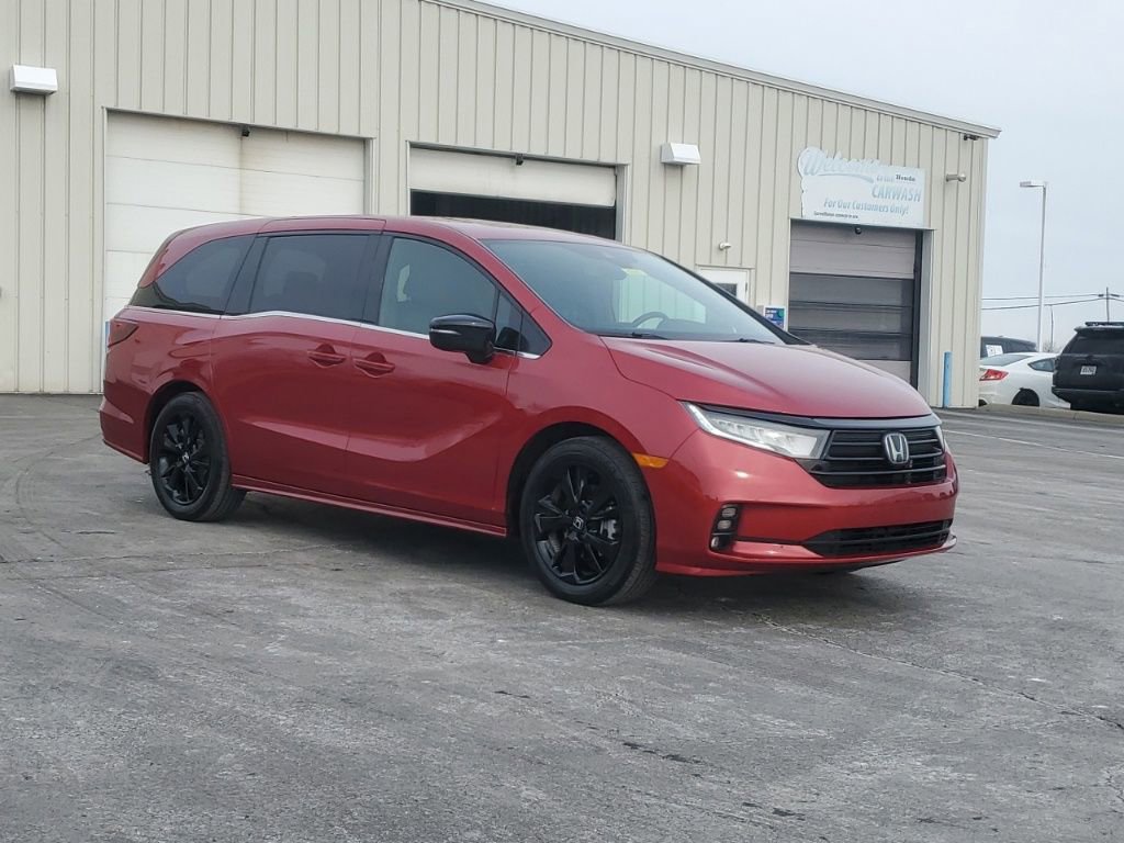 Certified 2023 Honda Odyssey Sport image 2