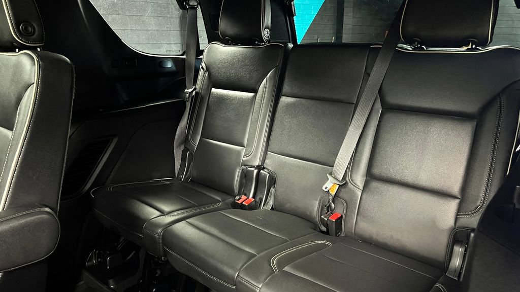 Used 2024 Chevrolet Tahoe Premier AWD/4WD image 24