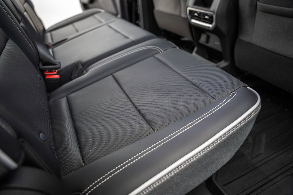 Used 2026 GMC Sierra EV Elevation w/ LPO, Elevation Dark Package AWD/4WD image 35