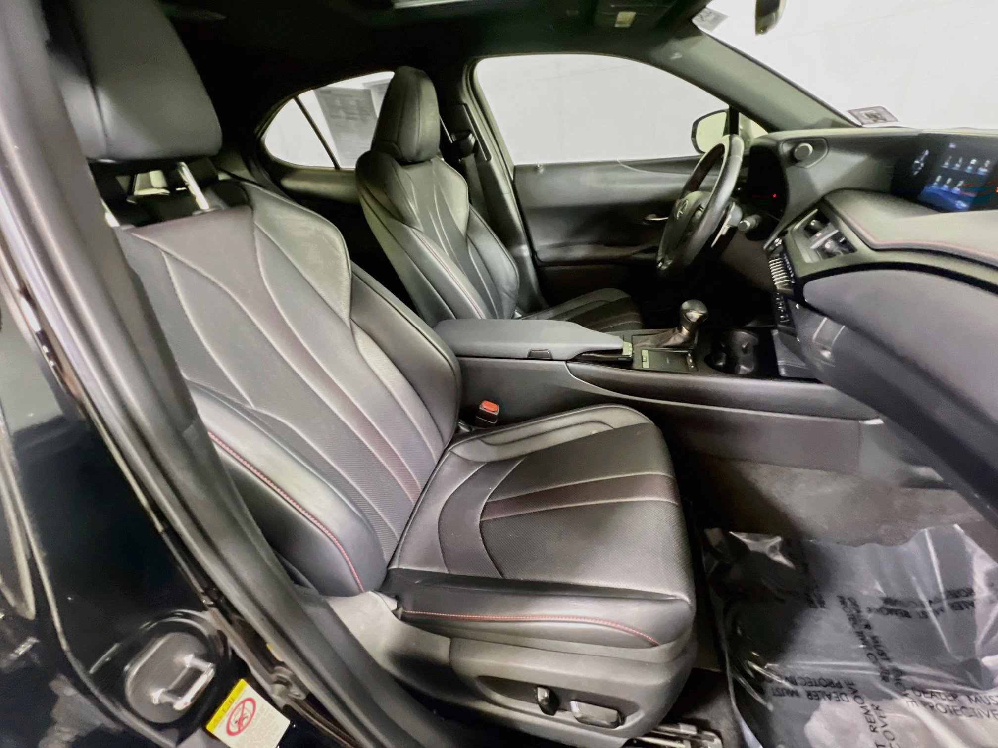 Used 2019 Lexus UX 200 F Sport w/ F Sport Premium Package FWD image 27