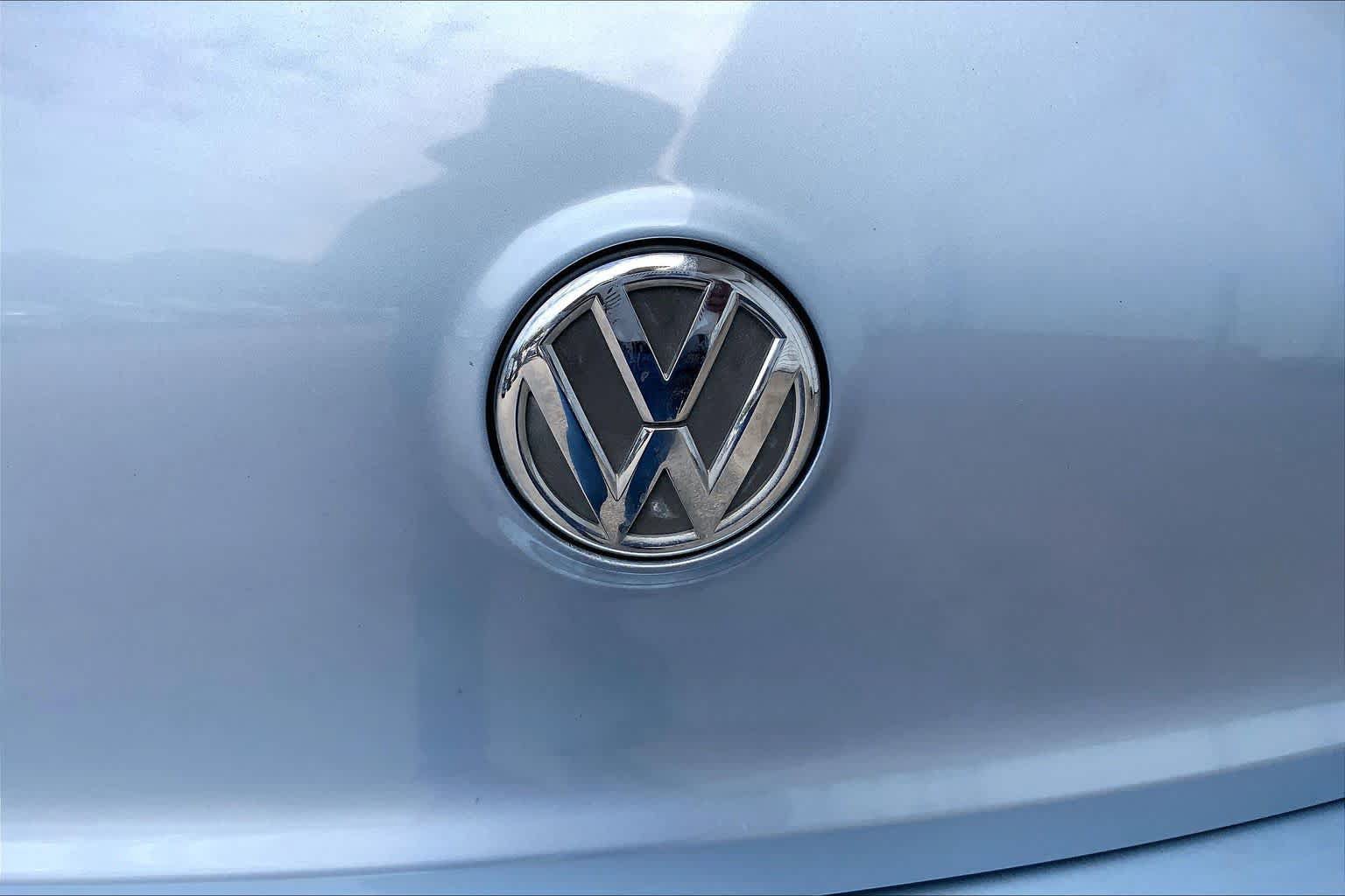 Used 2012 Volkswagen Golf TDI FWD image 29