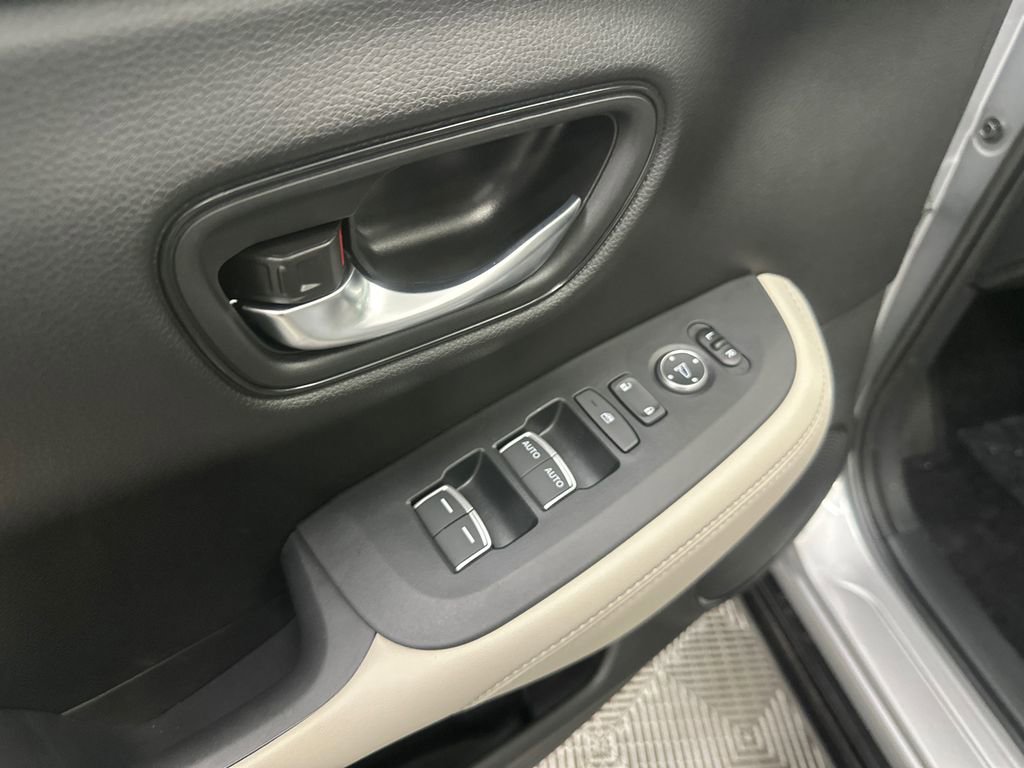 New 2026 Honda HR-V EX-L image 12
