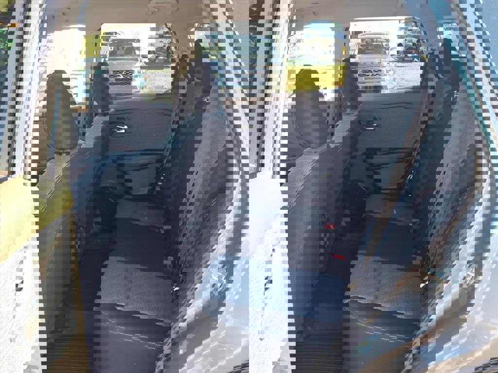 Used 2021 Nissan Rogue SV image 11