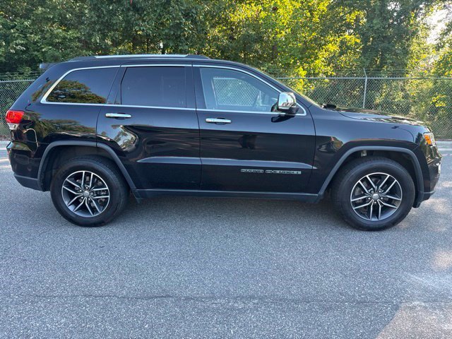 Used 2017 Jeep Grand Cherokee Limited RWD image 4