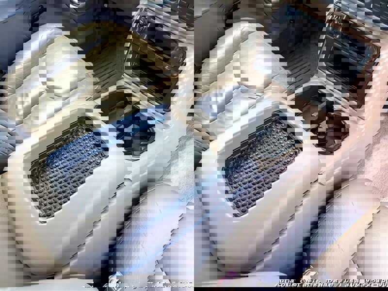 Used 2004 Chevrolet Silverado 2500 LT image 40