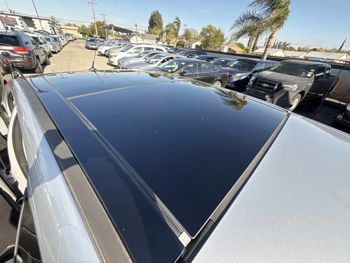 Used 2013 Ford Edge Sport w/ Driver Entry Pkg FWD image 33