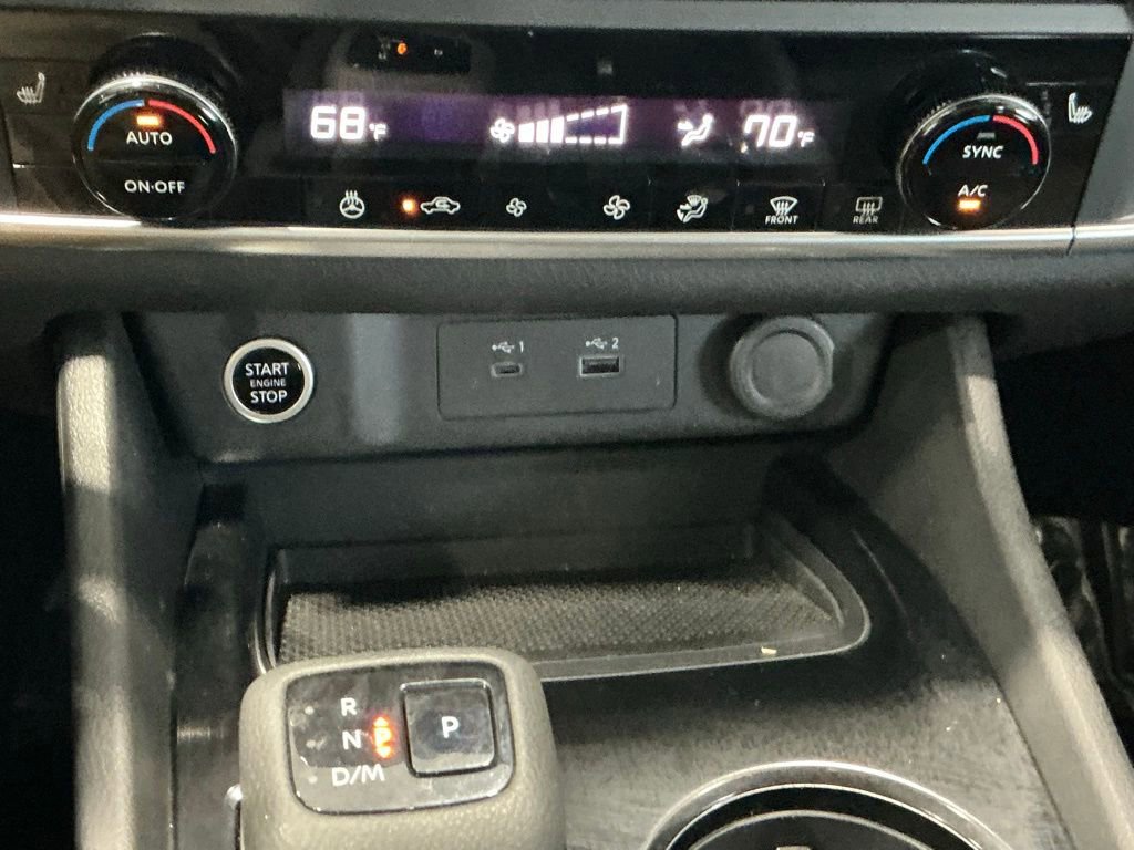 Used 2023 Nissan Rogue SV w/ SV Premium B Package image 30