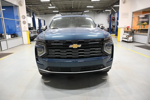 New 2026 Chevrolet Suburban High Country w/ LPO, Chrome Package image 2