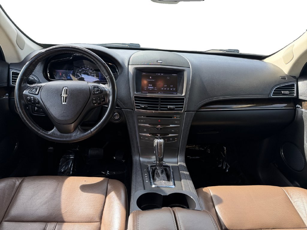 Used 2013 Lincoln MKT AWD image 14