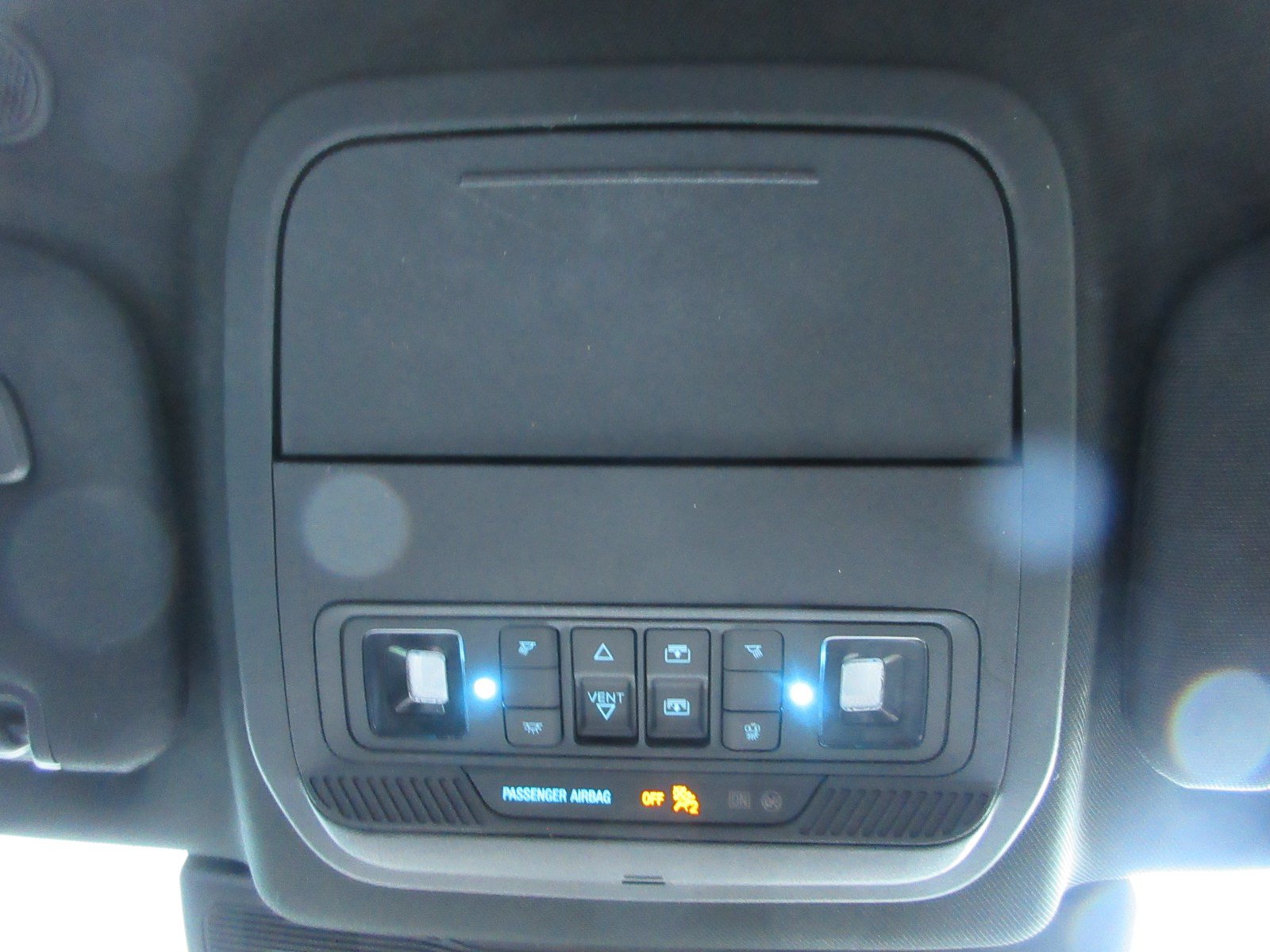 Used 2021 Ford Explorer Platinum w/ Equipment Group 601A AWD/4WD image 19