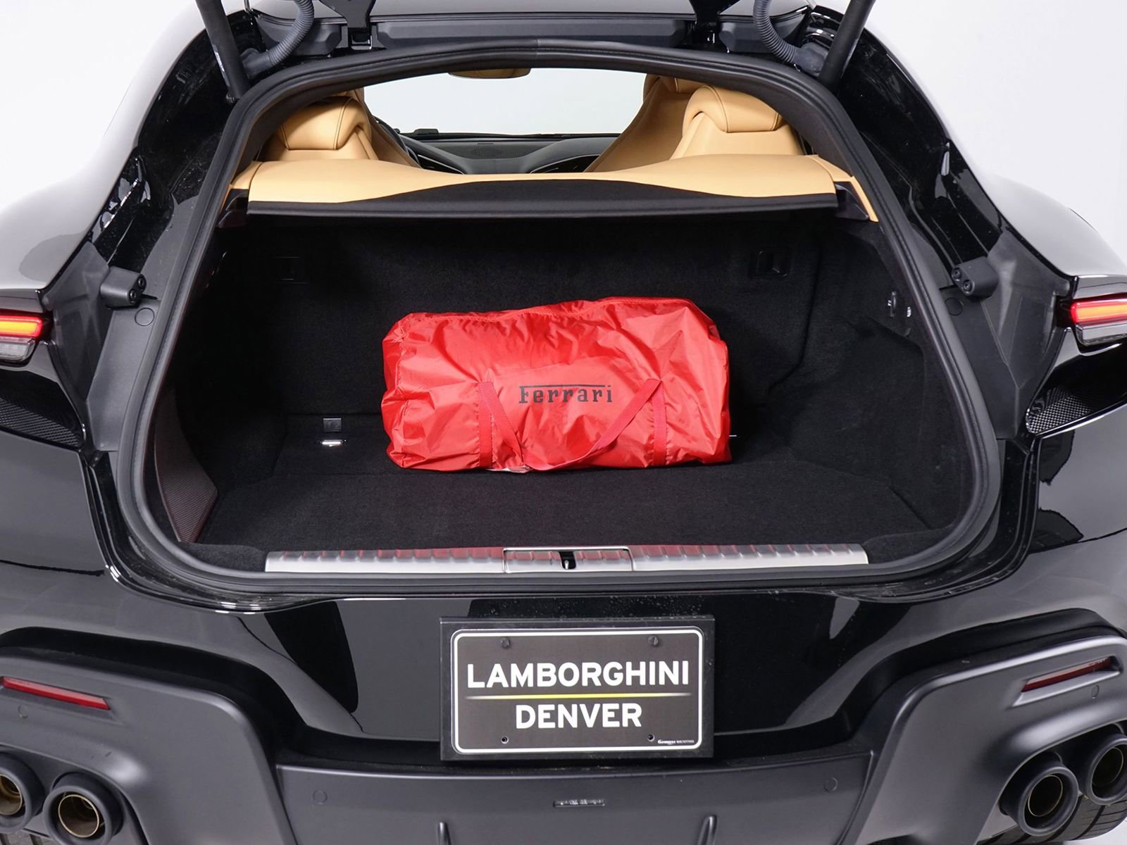 Used 2024 Ferrari Purosangue image 18