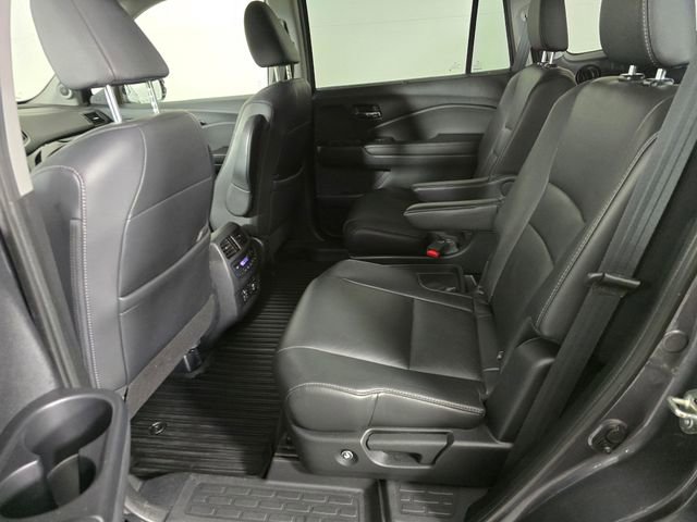 Used 2019 Honda Pilot Touring image 18