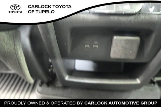 Used 2025 Chevrolet Traverse RS w/ LPO, Cargo Package FWD image 34