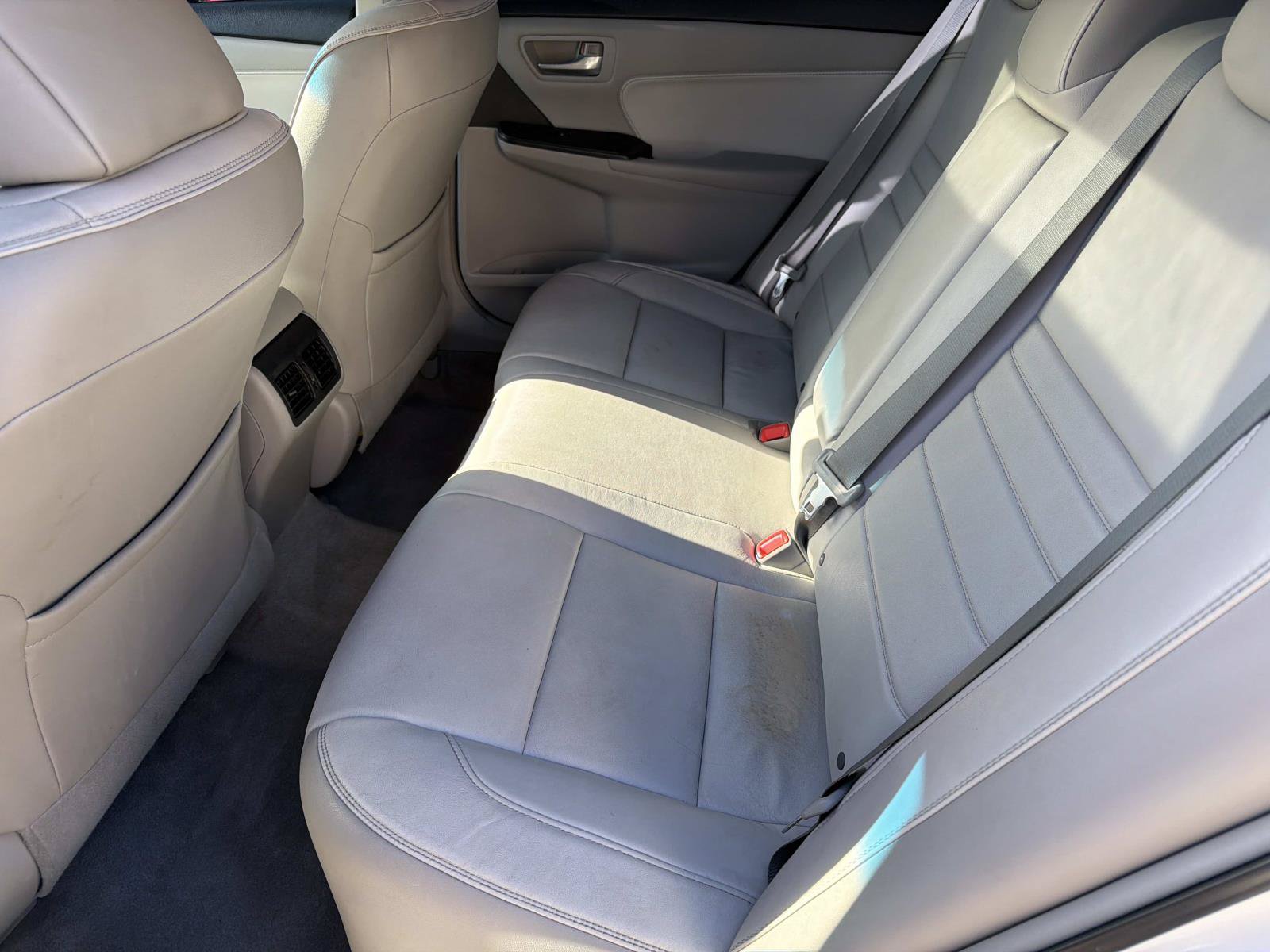 Used 2015 Toyota Camry XLE w/ Advanced Technology Package FWD image 10