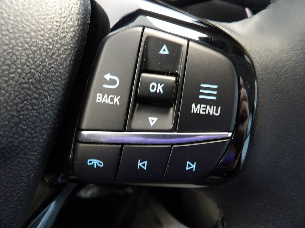 Used 2025 Ford Escape Platinum AWD/4WD image 30
