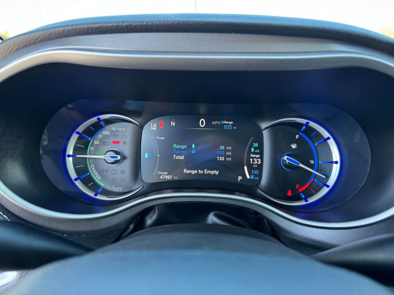 Used 2024 Chrysler Pacifica Limited image 22