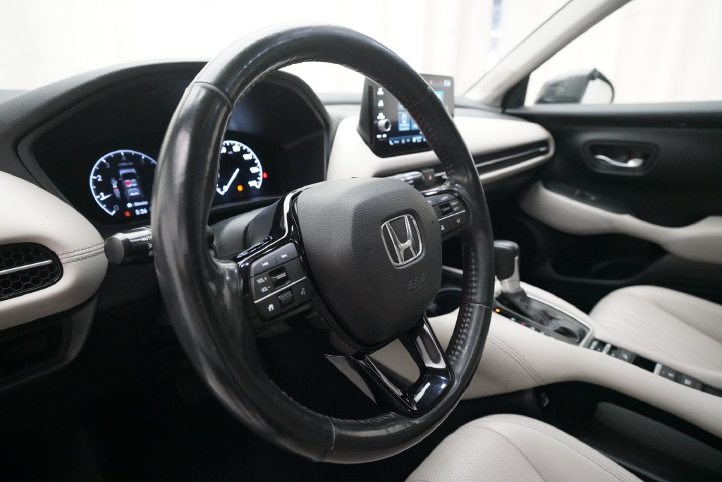 Used 2023 Honda HR-V EX-L image 8