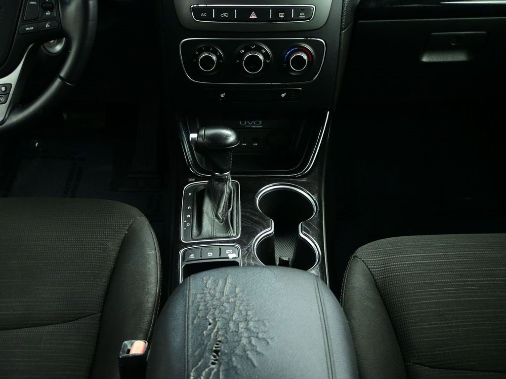 Used 2015 Kia Sorento LX image 5