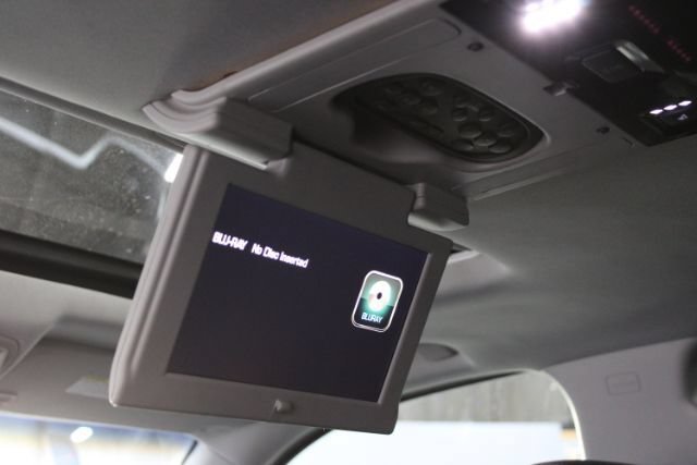 Used 2016 Chevrolet Suburban LTZ AWD/4WD image 25