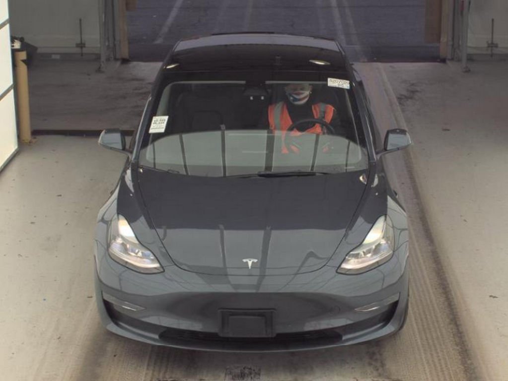 Used 2023 Tesla Model 3 Performance image 2