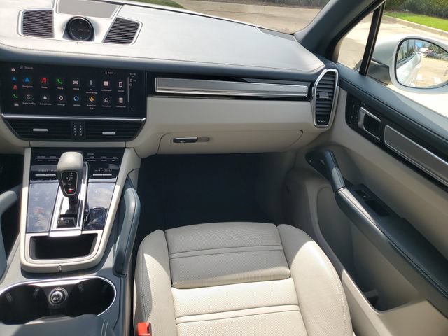 Used 2022 Porsche Cayenne Platinum Edition AWD/4WD image 41