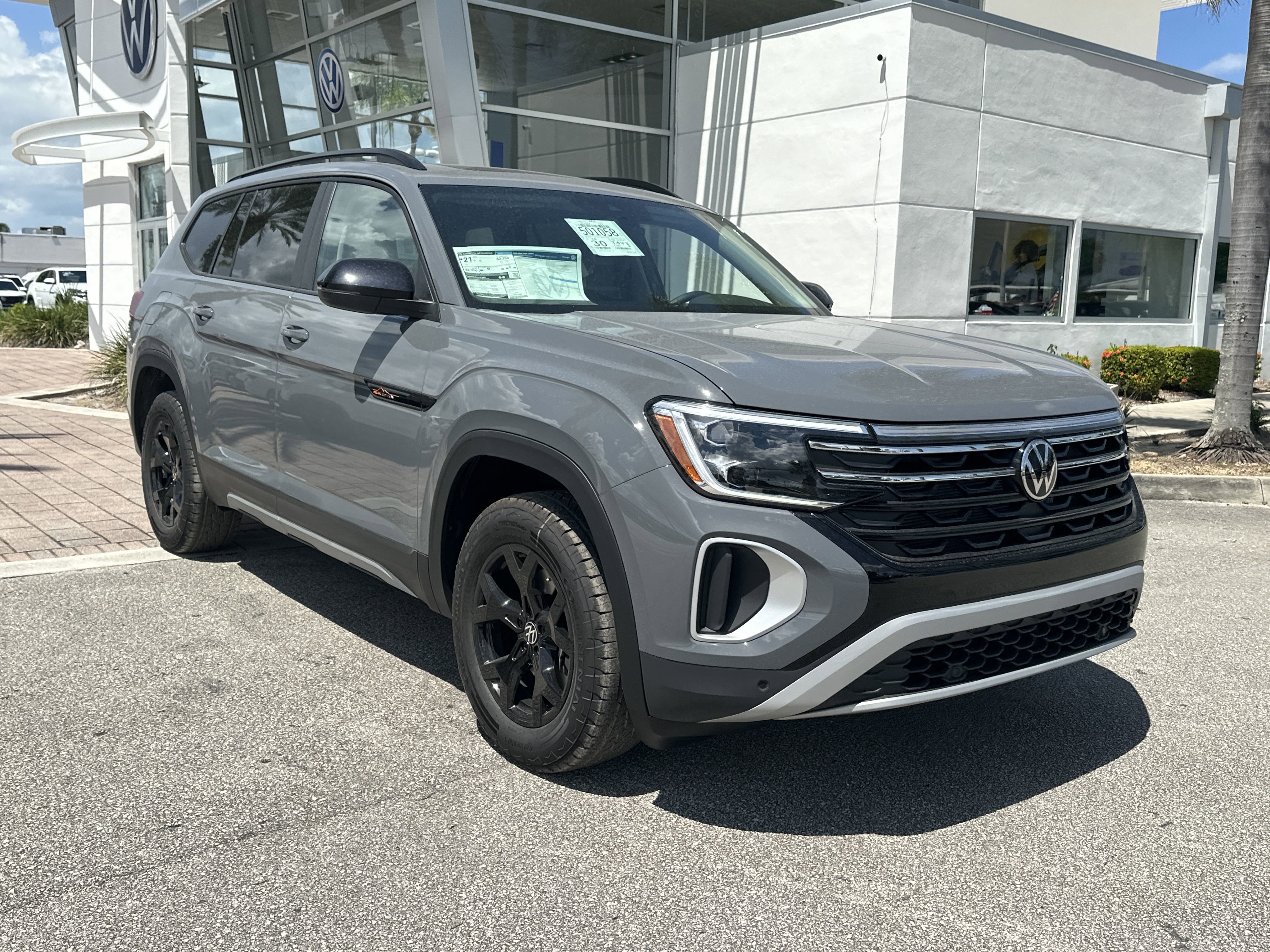 New 2026 Volkswagen Atlas SEL Premium R-Line image 4