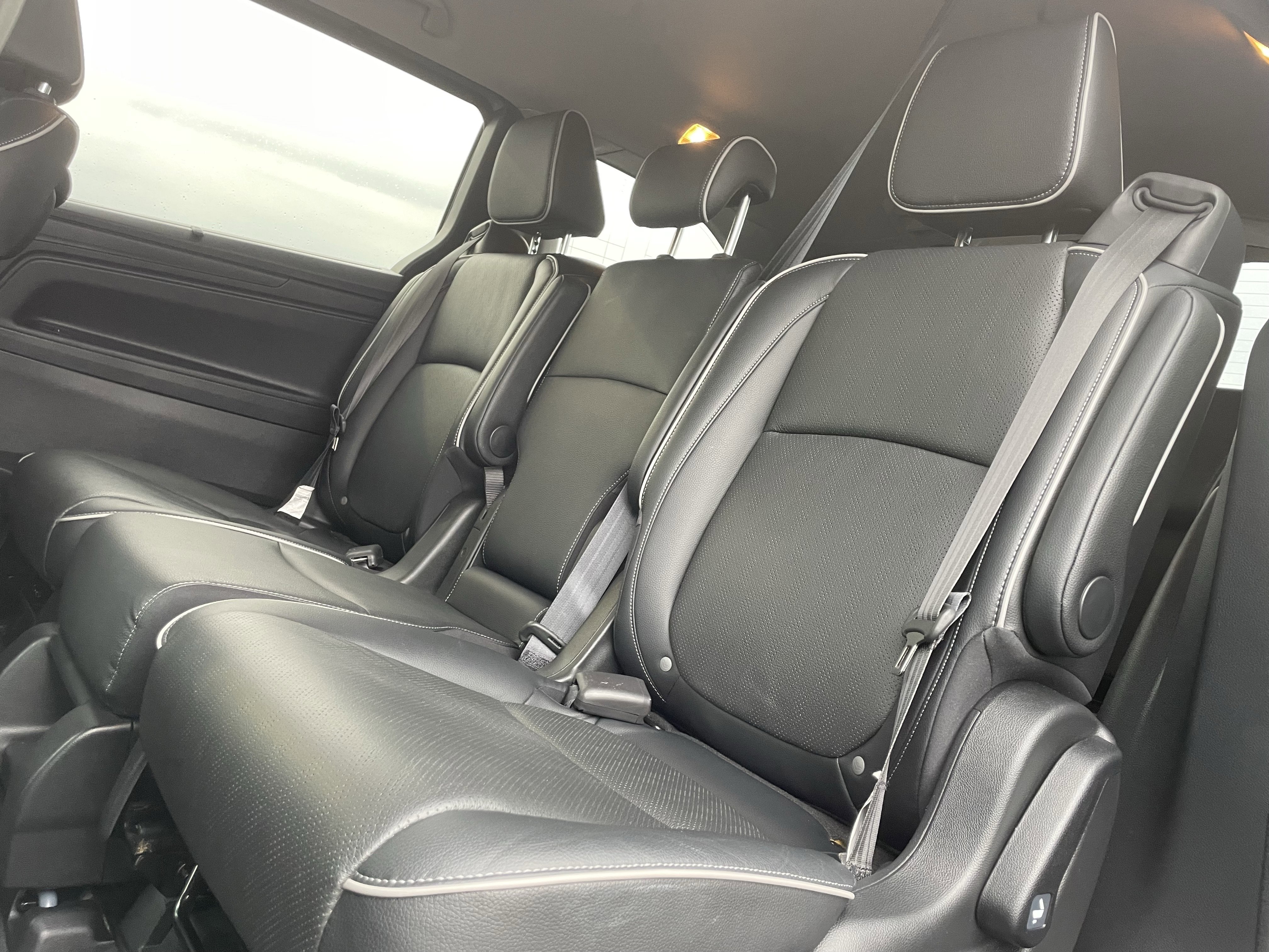 Used 2023 Honda Odyssey Elite image 13