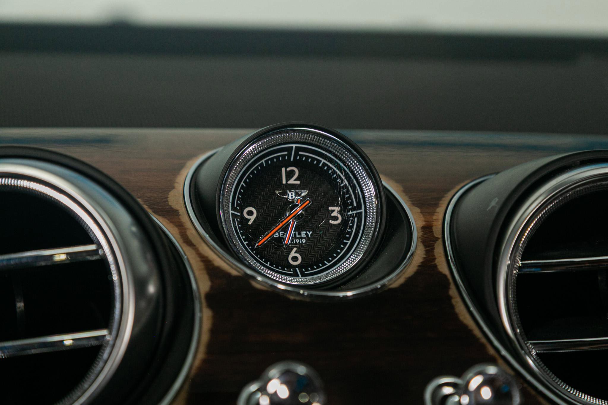 Used 2019 Bentley Bentayga image 42