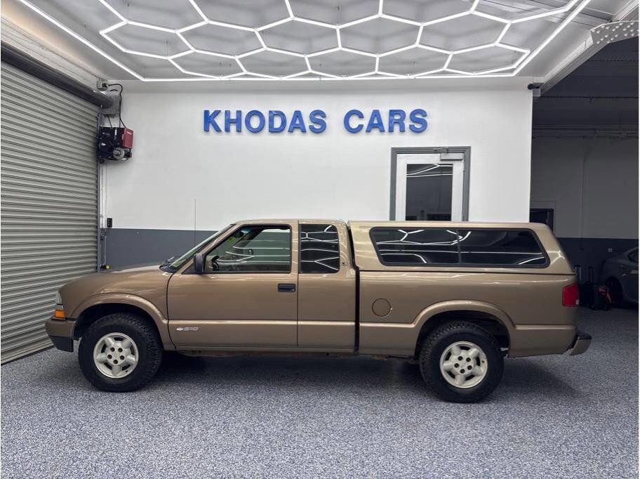 Used 2002 Chevrolet S10 Pickup LS w/ LS Preferred Equipment Group