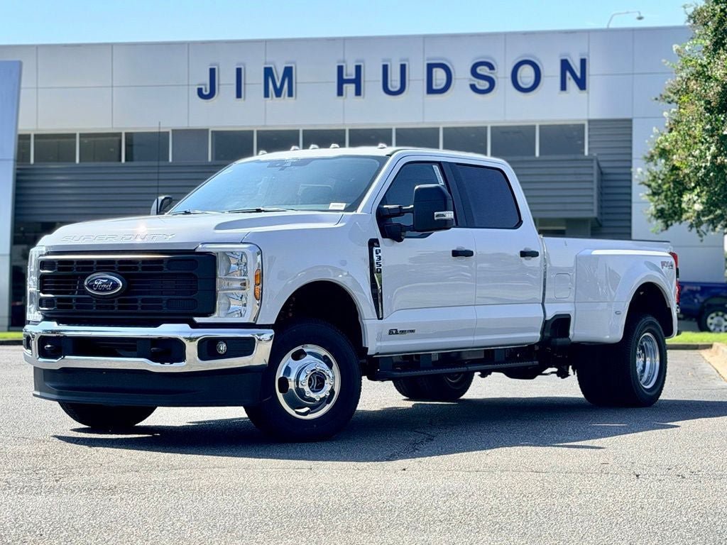 New 2026 Ford F350 XL w/ 360-Degree Camera Package AWD/4WD image 2