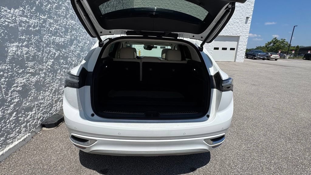 Used 2021 Buick Envision Avenir w/ Technology Package II AWD/4WD image 5