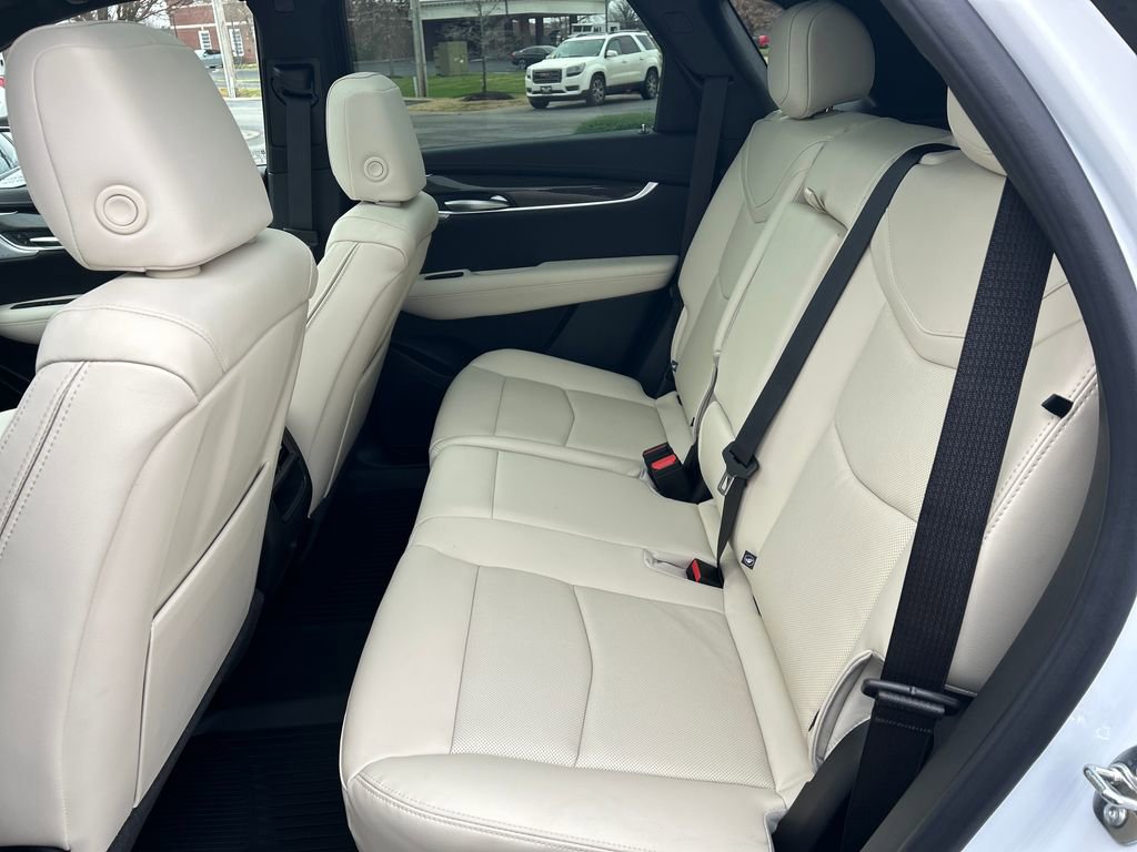 New 2026 Cadillac XT5 Sportv w/ LPO, Floor Liner Package image 26