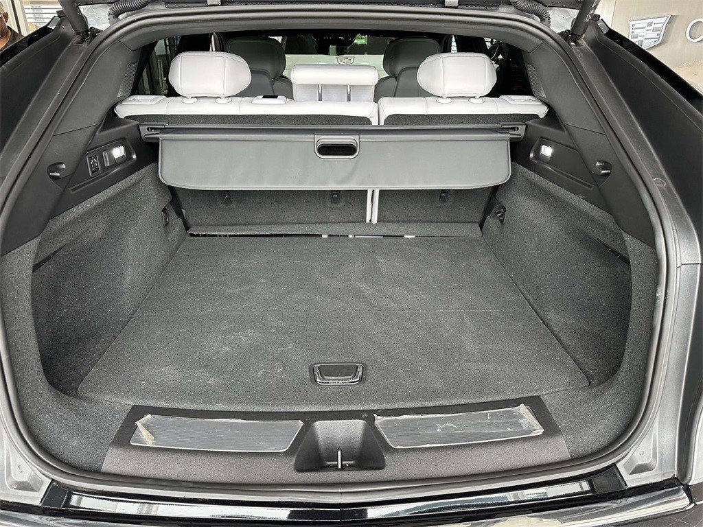 Certified 2024 Cadillac Lyriq Luxury image 11