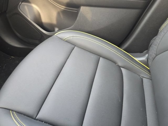 Used 2025 Chevrolet TrailBlazer ACTIV w/ Convenience Package FWD image 16