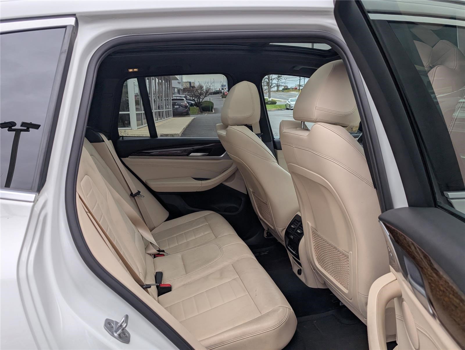 Used 2018 BMW X3 xDrive30i image 11