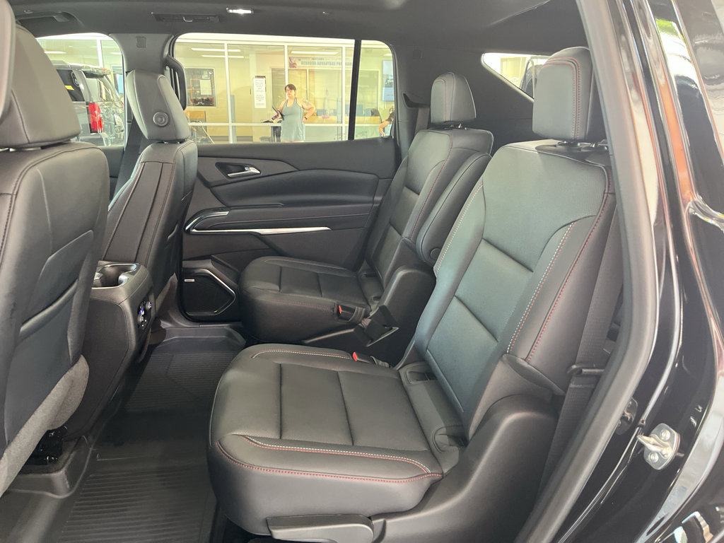 New 2026 Chevrolet Traverse Z71 w/ Enhanced Driving Package AWD/4WD image 14