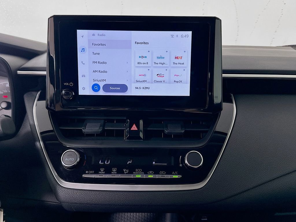 Certified 2025 Toyota Corolla LE FWD image 14