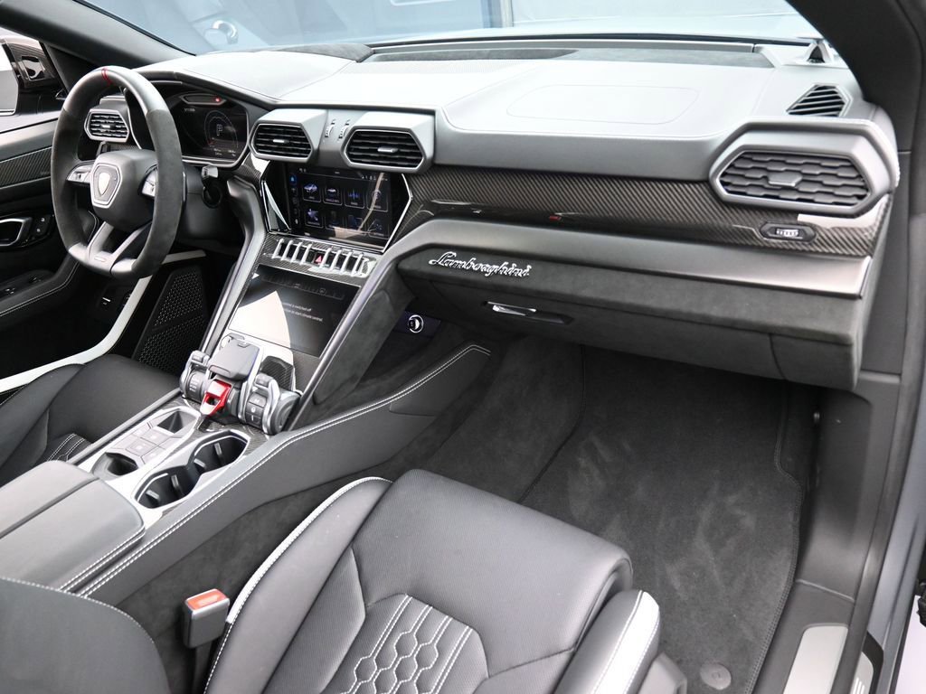 Used 2024 Lamborghini Urus Performante image 35
