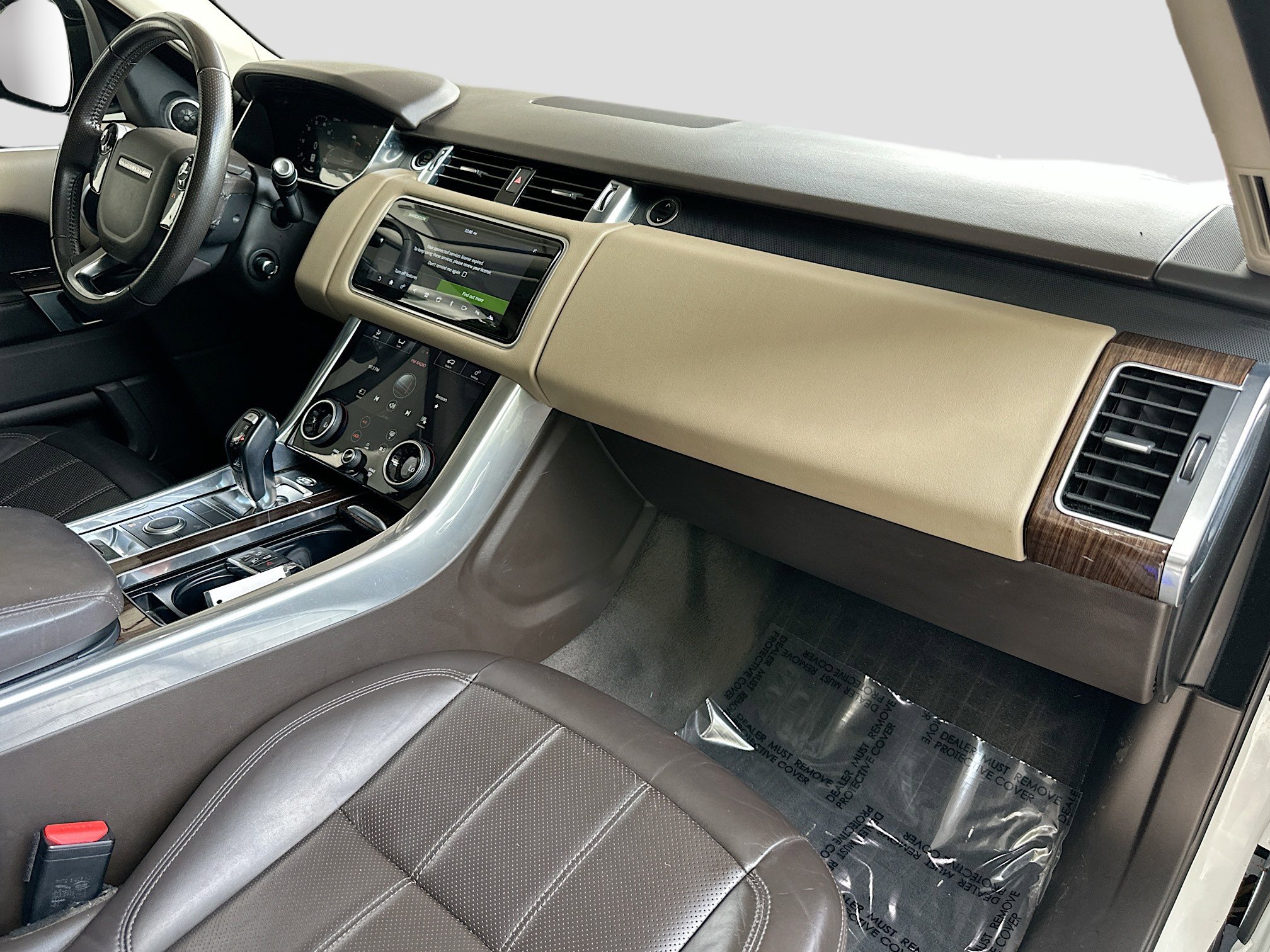 Used 2020 Land Rover Range Rover Sport HSE image 30