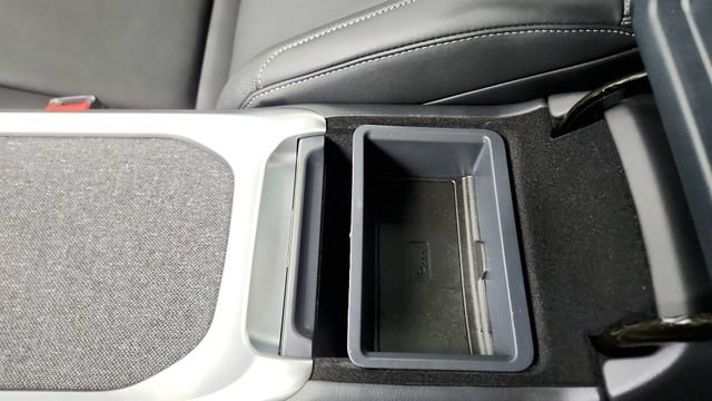 Used 2025 Lucid Air Pure RWD image 68