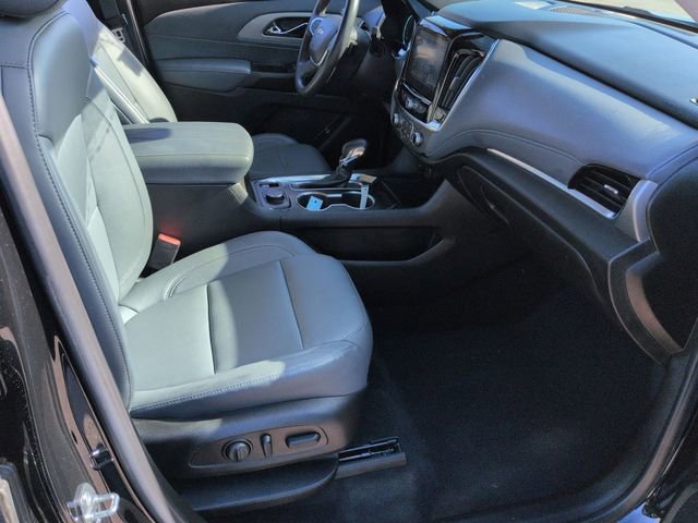 Used 2021 Chevrolet Traverse LT image 37