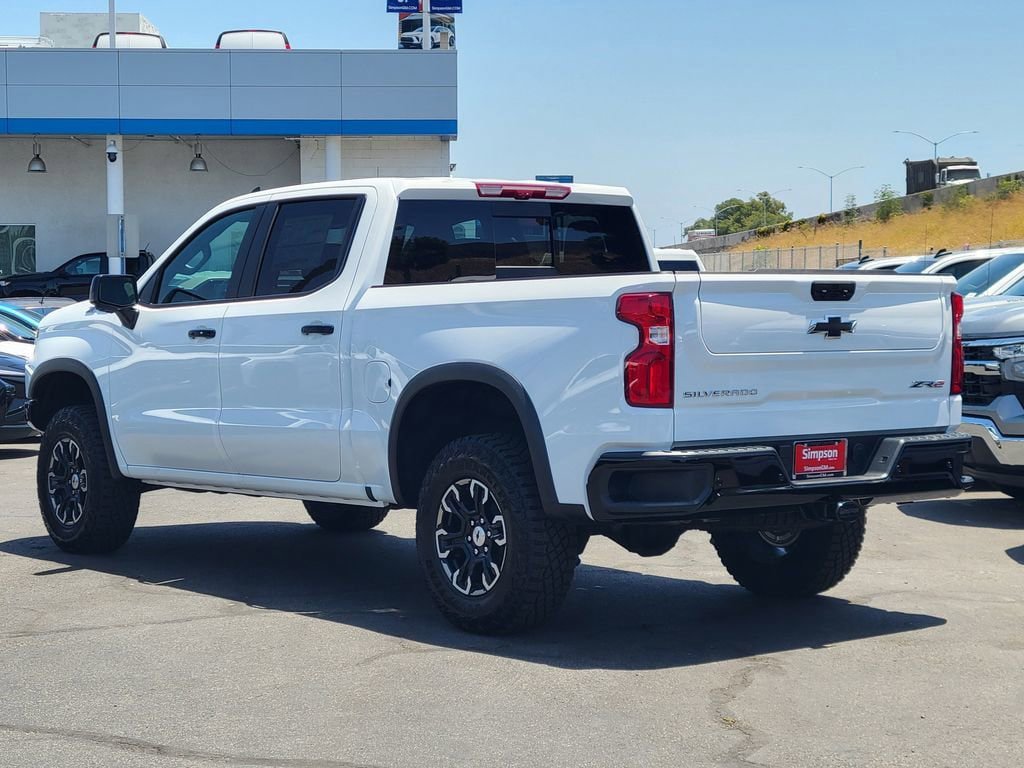 New 2026 Chevrolet Silverado 1500 ZR2 AWD/4WD image 2
