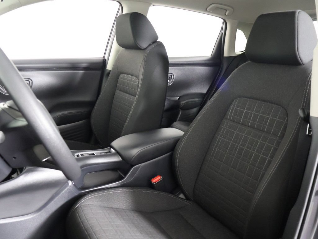 Certified 2026 Honda HR-V LX image 25